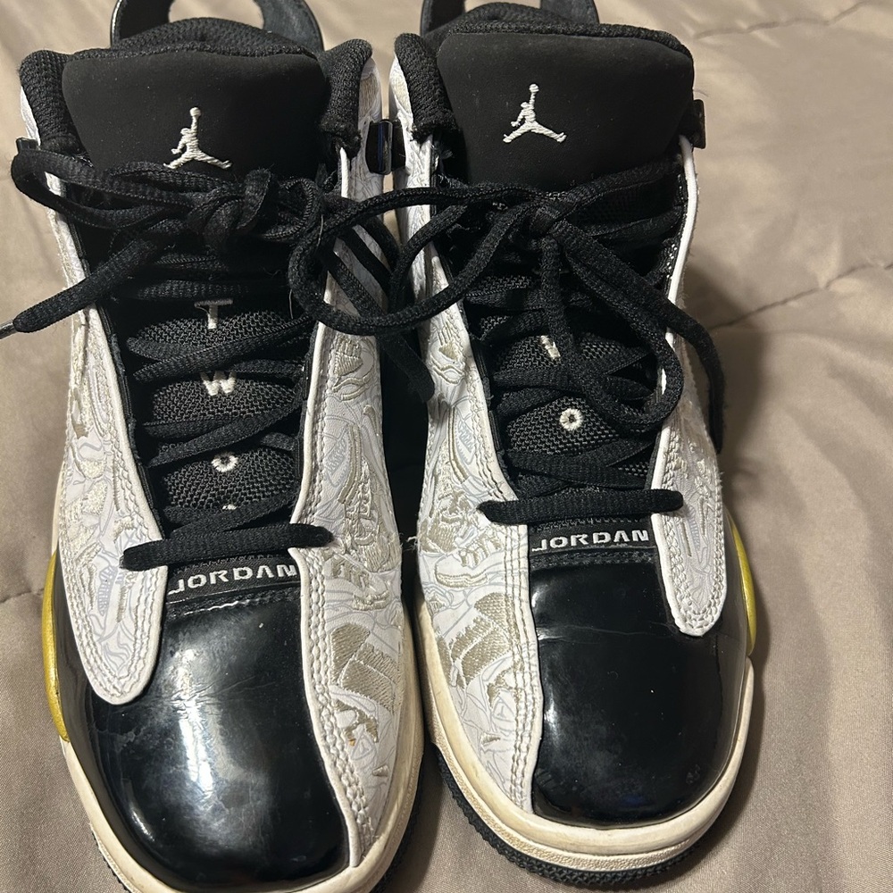 Jordan Big Kids Shoes Black and White